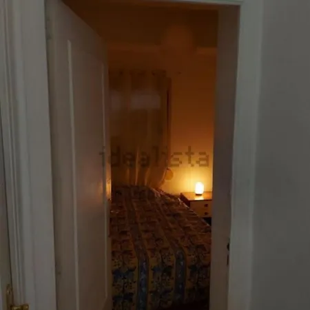 Cama Grande Doble Con Smarttv * Alicante