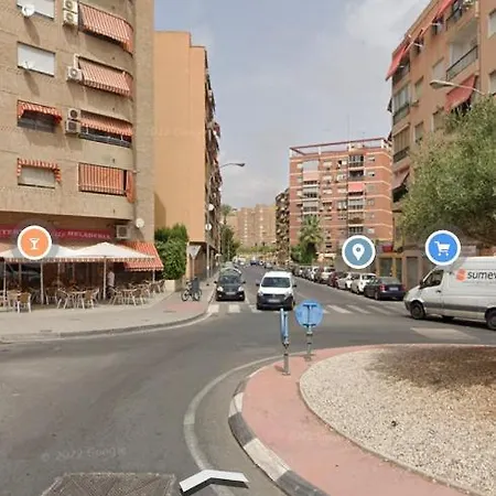 Cama Grande Doble Con Smarttv * Alicante