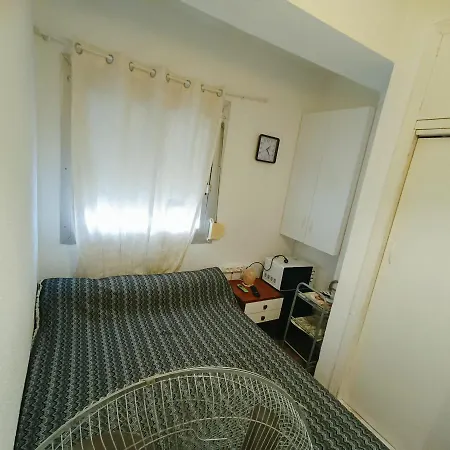 Homestay Habitacion Cama Grande Doble Con Smarttv