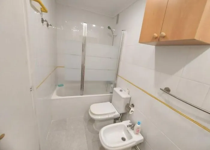 Cama Grande Doble Con Smarttv Hotel *